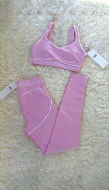 Alo Yoga Heart Throb Bra and High-Waist Legging Set in Pink/White